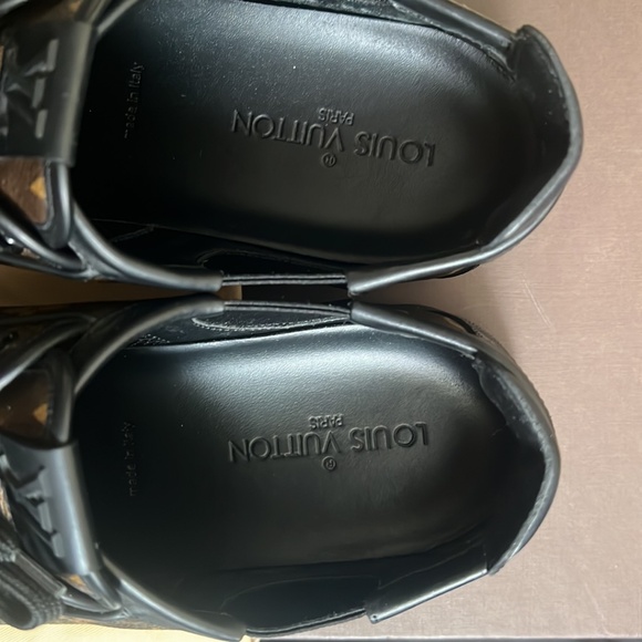 Louis Vuittono Slalom Low Top Monogram - Picture 2 of 5
